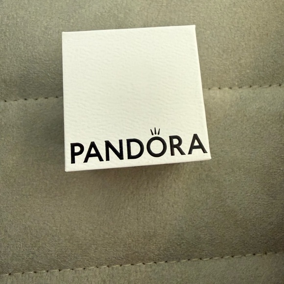 Pandora Happy Birthday rose cake charm - Picture 5 of 5